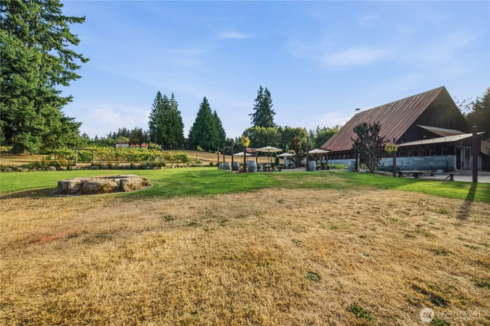 1425 210th Avenue E Lake Tapps, WA 98391