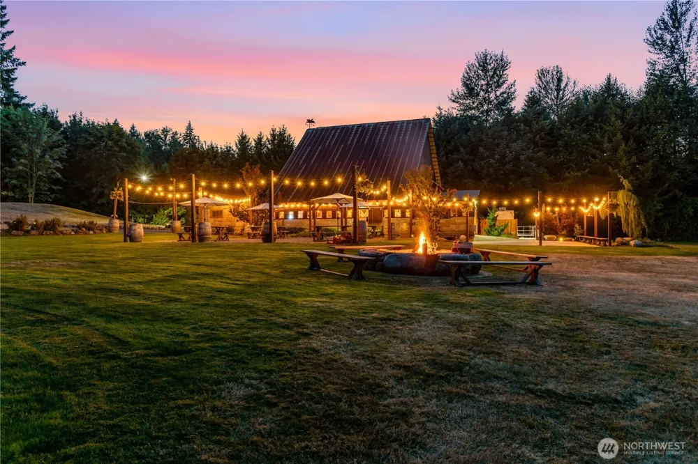 1425 210th Avenue E Lake Tapps, WA 98391