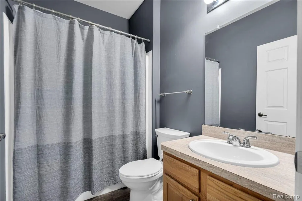 1150 Rial Lake Drive Howell Township, MI 48843