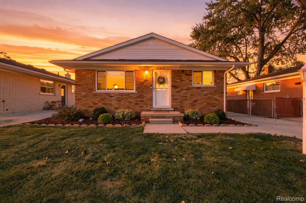 29069 Denison Street Gibraltar City, MI 48173