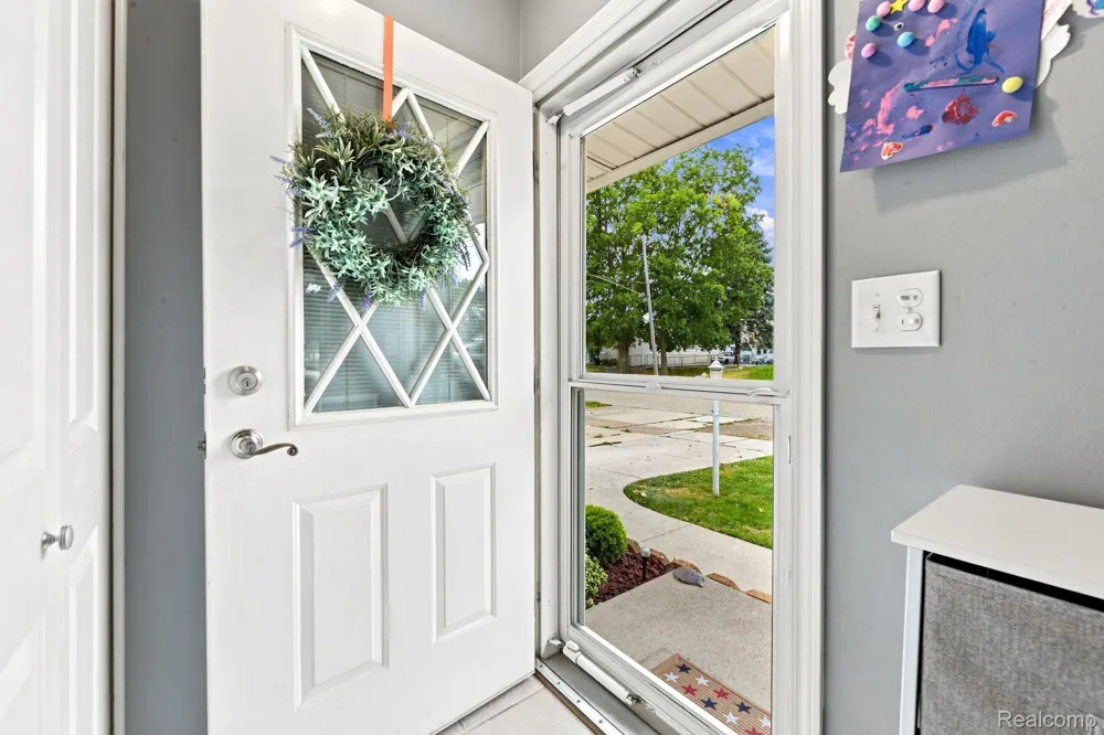 29069 Denison Street Gibraltar City, MI 48173