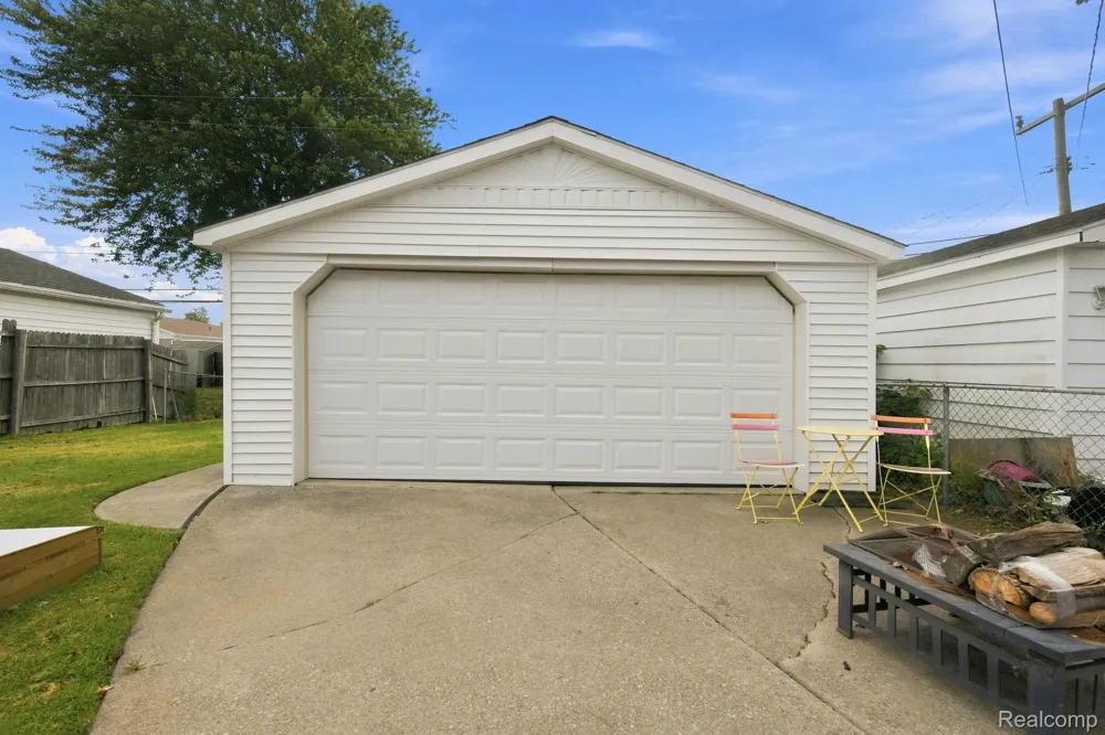 29069 Denison Street Gibraltar City, MI 48173