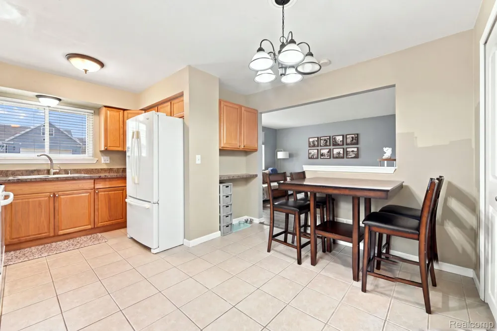29069 Denison Street Gibraltar City, MI 48173