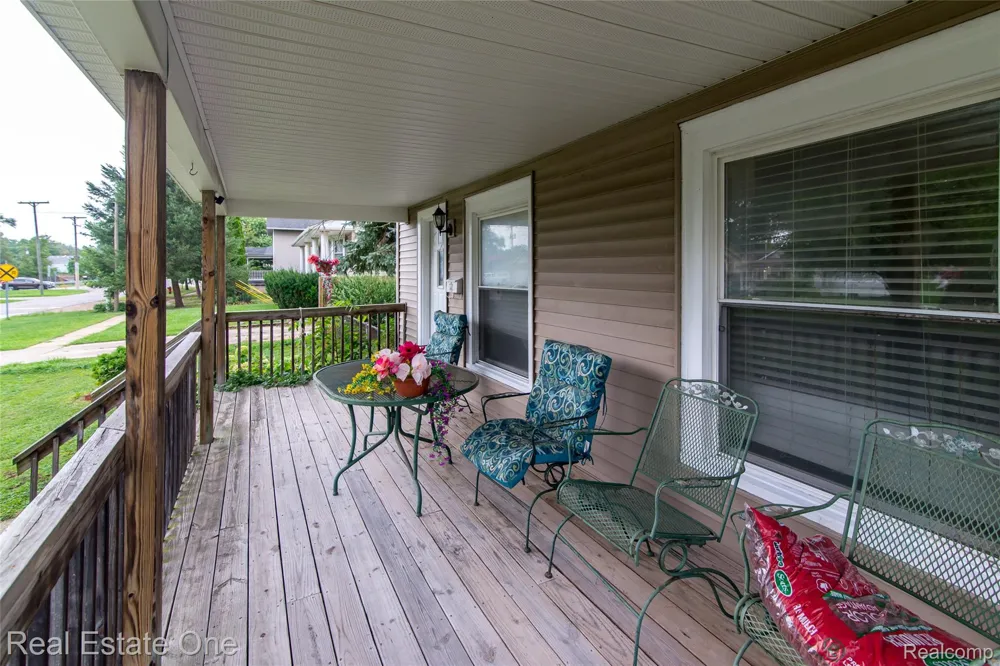 821 Dearborn Street Howell City, MI 48843