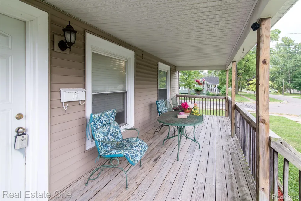 821 Dearborn Street Howell City, MI 48843