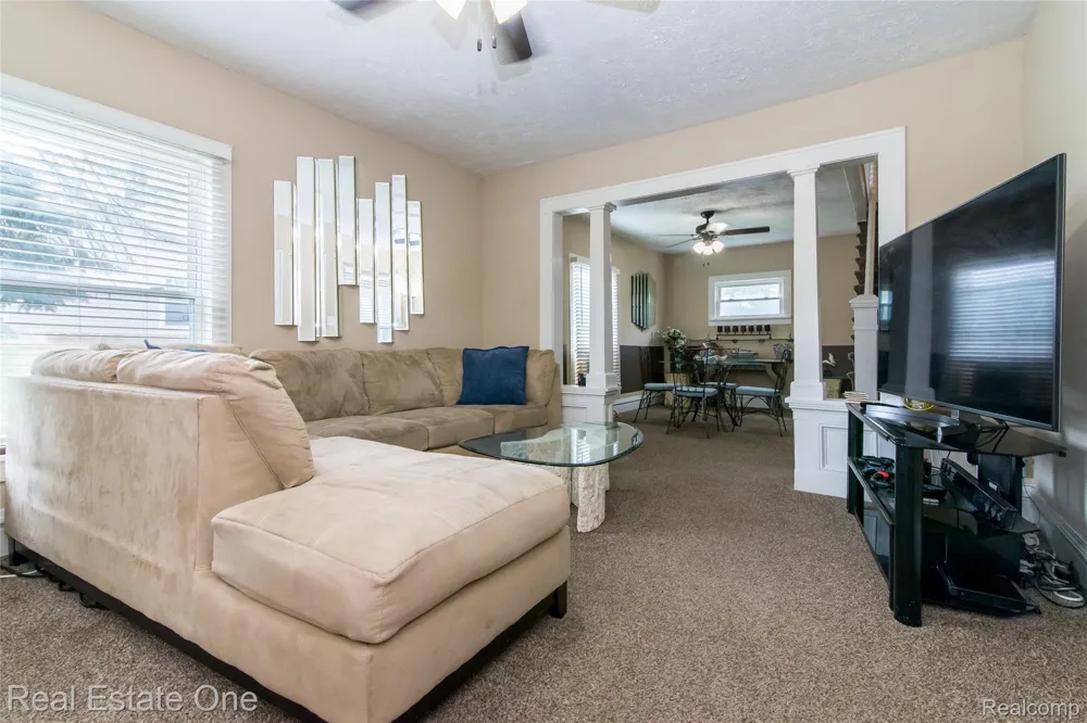 821 Dearborn Street Howell City, MI 48843