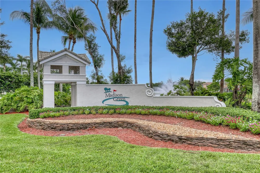 2063 RESTON CIRCLE Royal Palm Beach, FL 33411