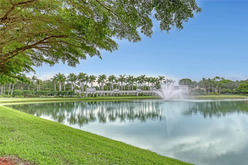 2063 RESTON CIRCLE Royal Palm Beach, FL 33411