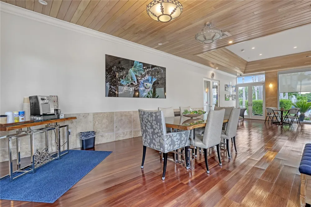 2063 RESTON CIRCLE Royal Palm Beach, FL 33411