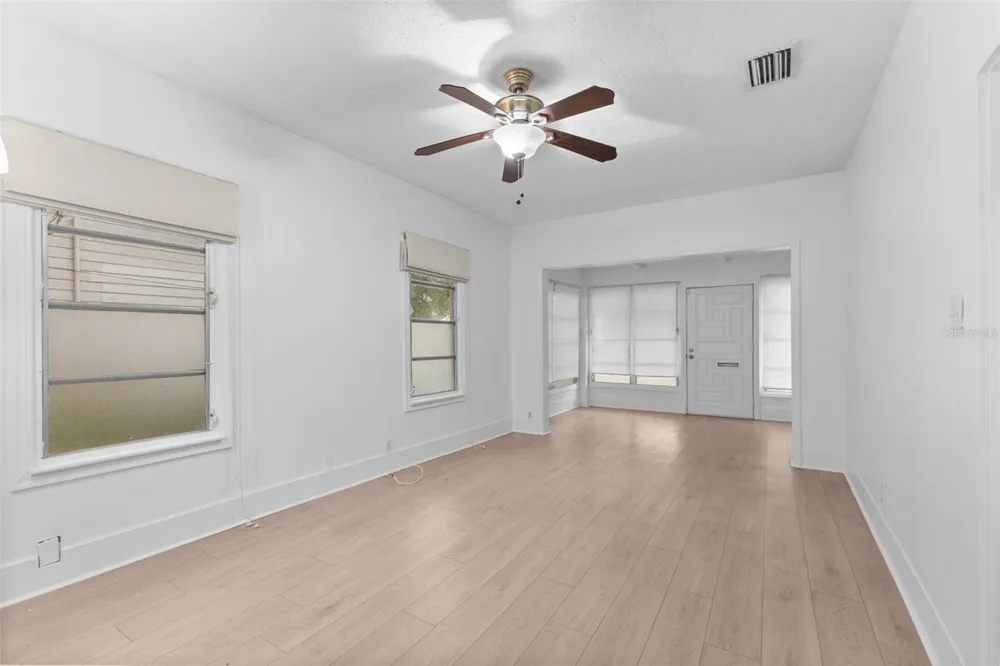304 W FLORA STREET Tampa, FL 33604