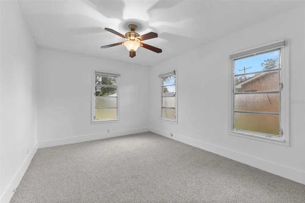 304 W FLORA STREET Tampa, FL 33604