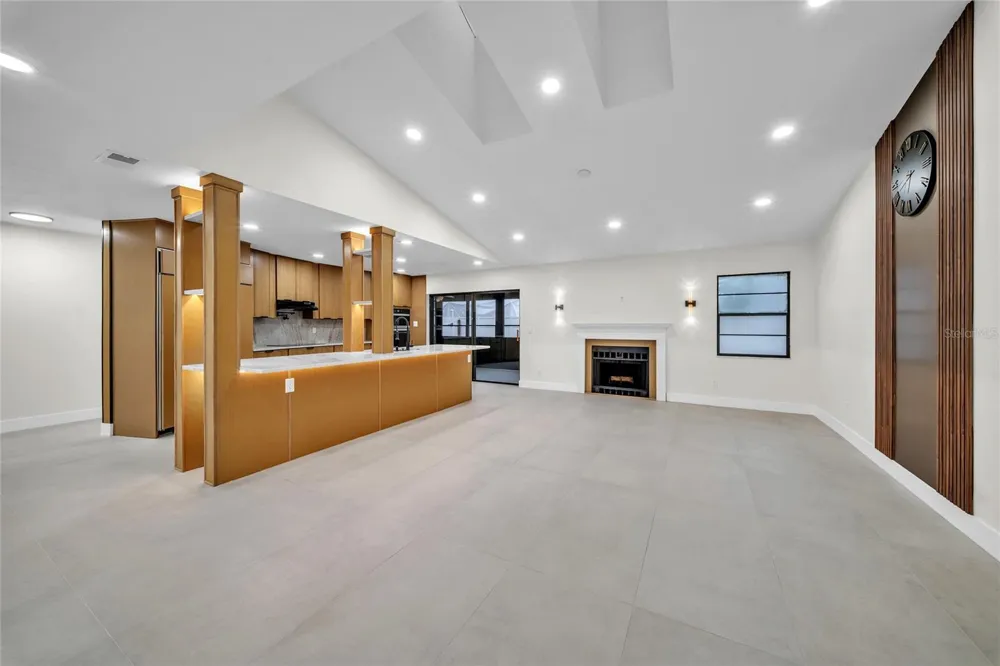 2185 LITTLE BROOK LANE Clearwater, FL 33763