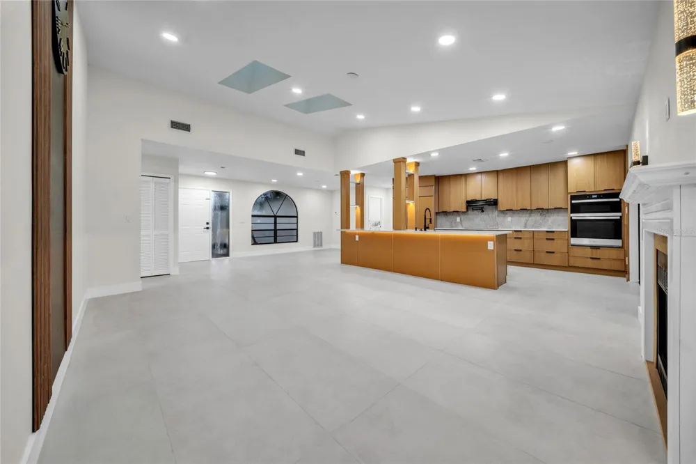 2185 LITTLE BROOK LANE Clearwater, FL 33763