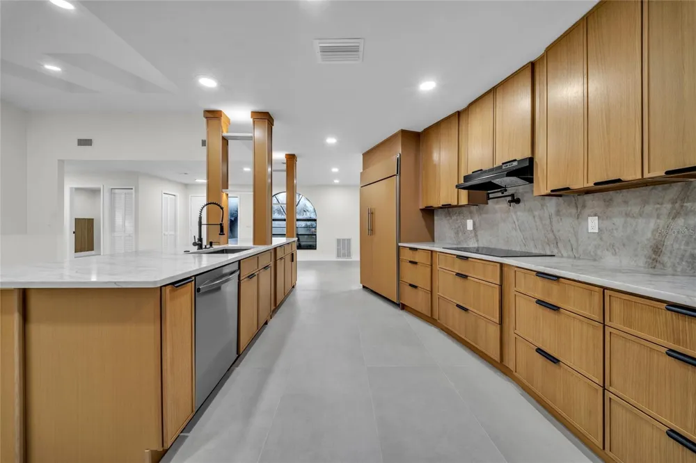 2185 LITTLE BROOK LANE Clearwater, FL 33763