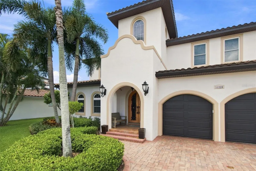 11220 8TH STREET E Treasure Island, FL 33706
