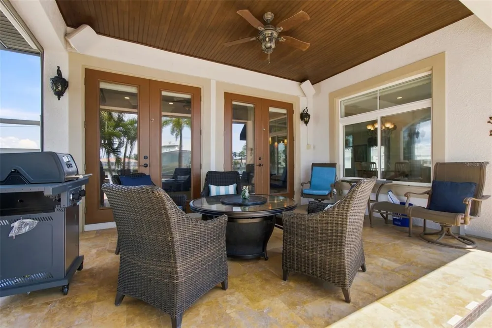 11220 8TH STREET E Treasure Island, FL 33706