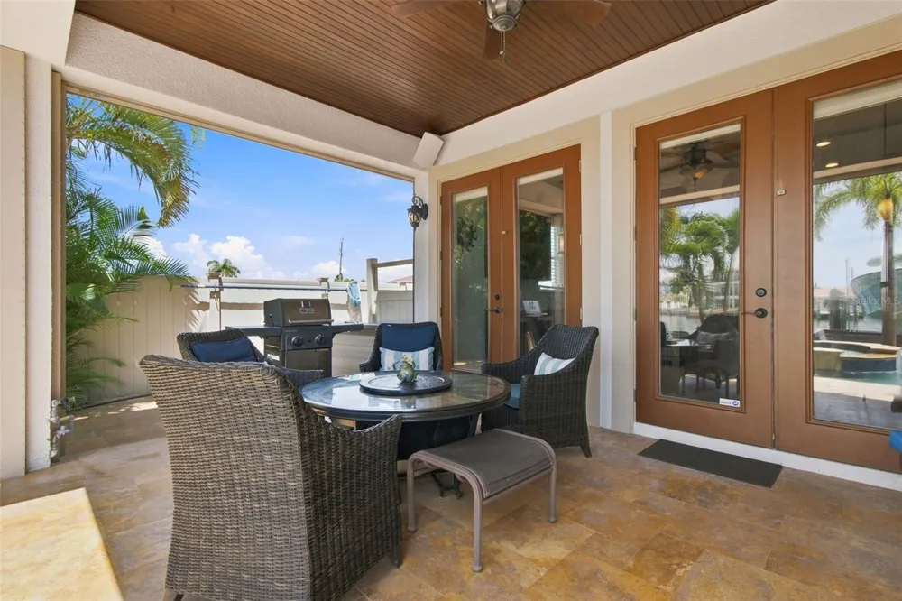 11220 8TH STREET E Treasure Island, FL 33706