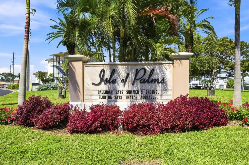 11220 8TH STREET E Treasure Island, FL 33706