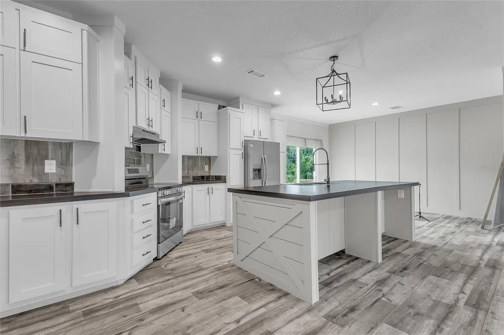 2873 BEECH BOULEVARD Bunnell, FL 32110