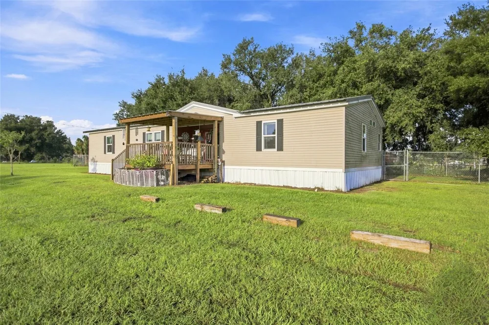 3102 PORTER ROAD Lithia, FL 33547