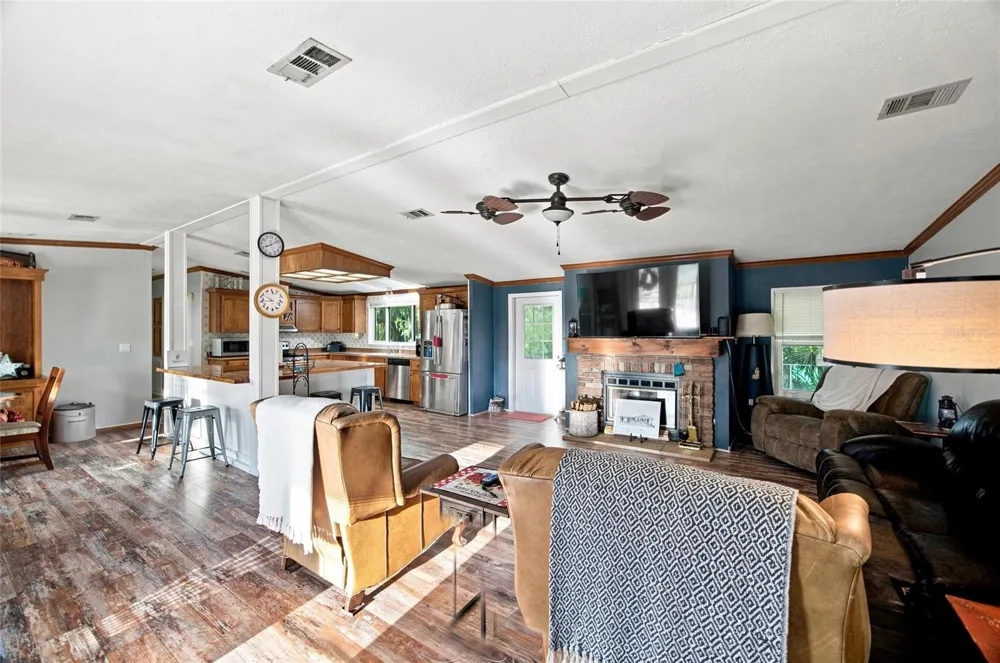 3102 PORTER ROAD Lithia, FL 33547