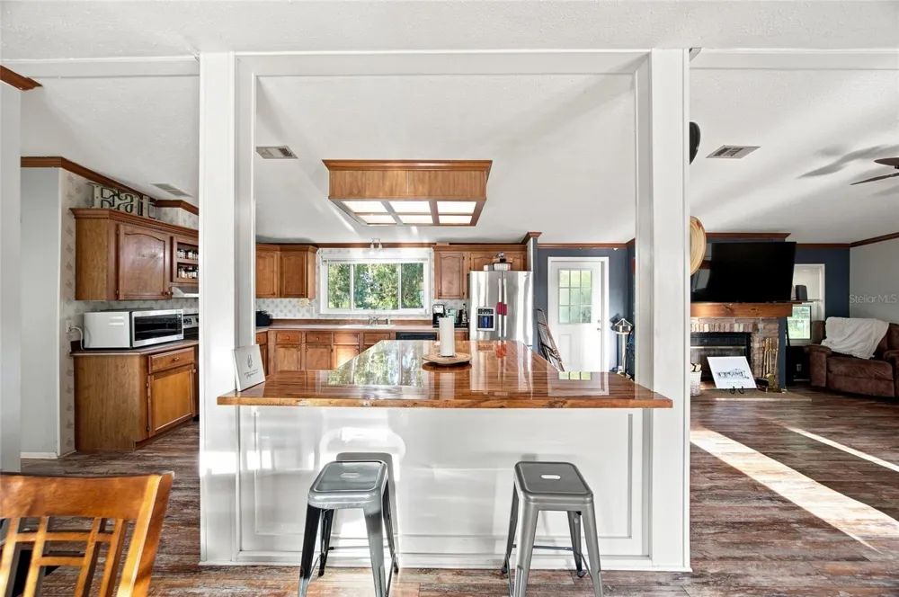 3102 PORTER ROAD Lithia, FL 33547