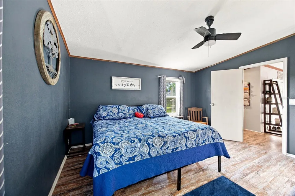 3102 PORTER ROAD Lithia, FL 33547