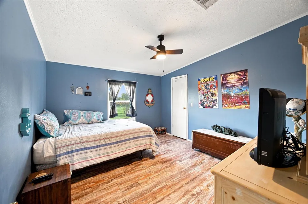 3102 PORTER ROAD Lithia, FL 33547