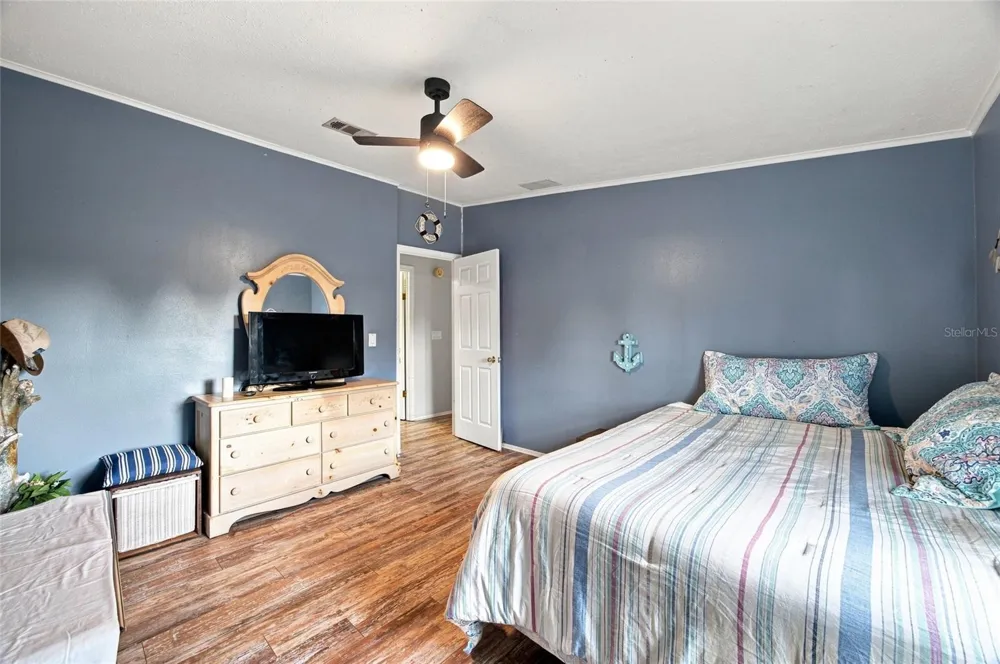 3102 PORTER ROAD Lithia, FL 33547
