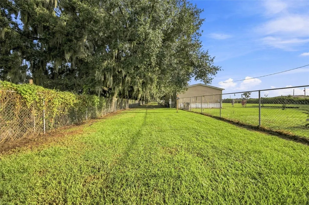 3102 PORTER ROAD Lithia, FL 33547