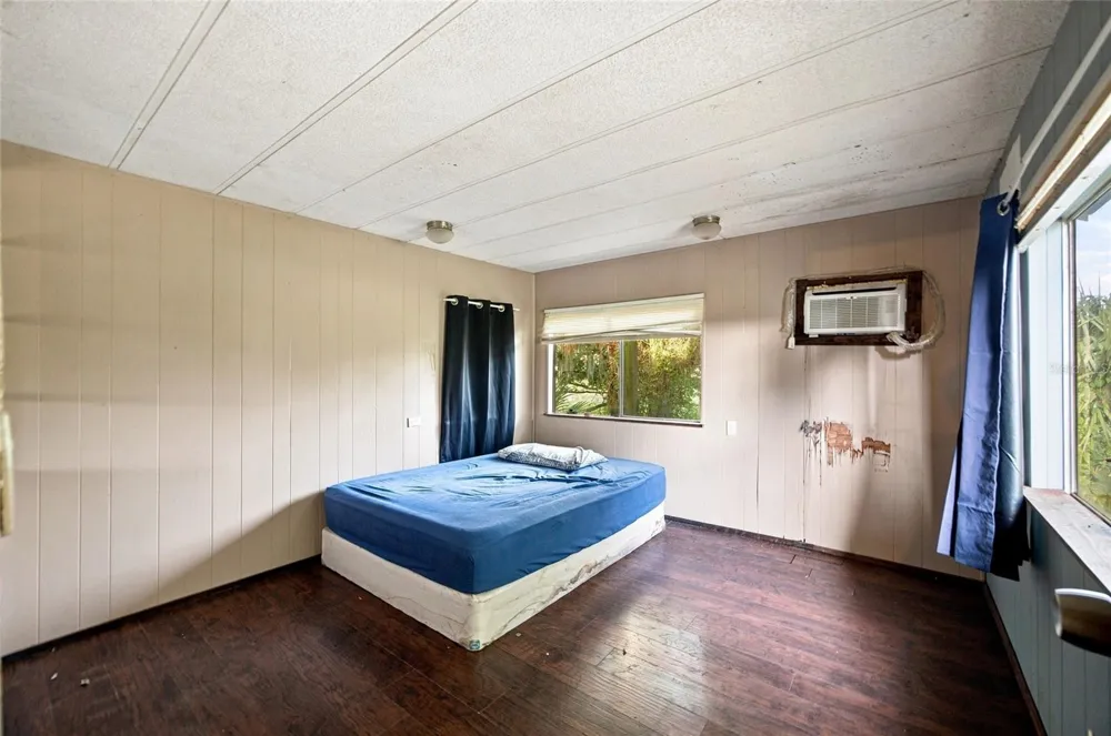 3102 PORTER ROAD Lithia, FL 33547