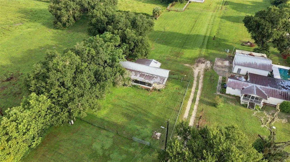 3102 PORTER ROAD Lithia, FL 33547