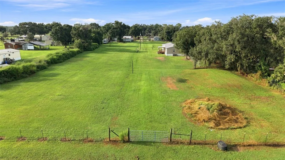 3102 PORTER ROAD Lithia, FL 33547