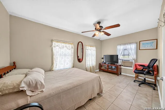850 FM 743 Kenedy, TX 78119
