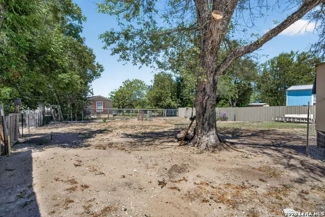 850 FM 743 Kenedy, TX 78119