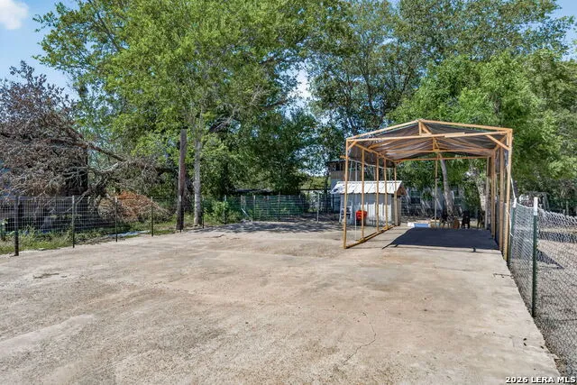 850 FM 743 Kenedy, TX 78119