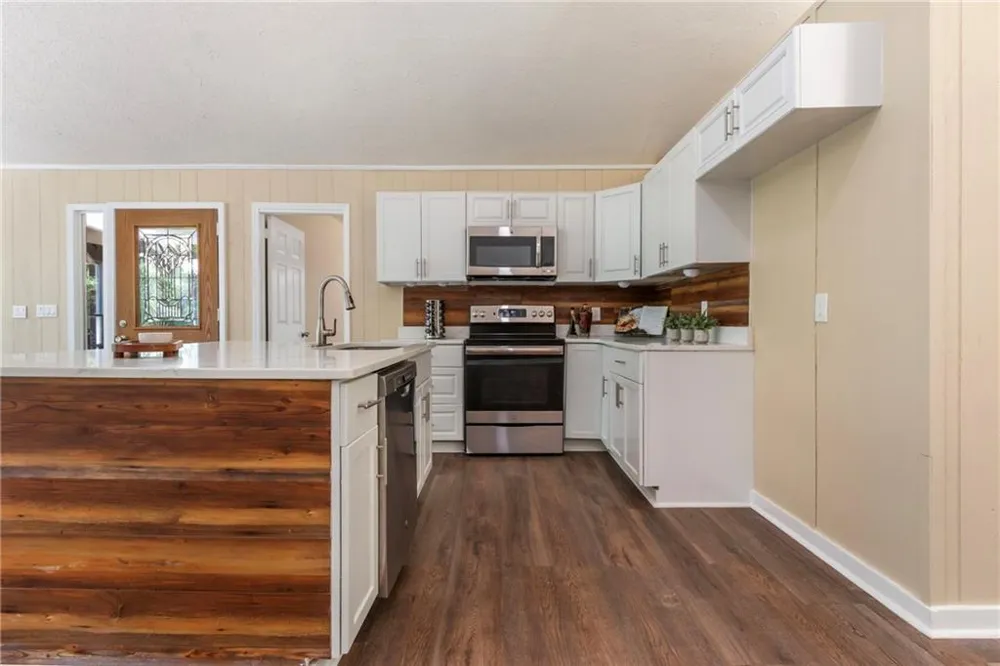1194 Booger Hollow Road SW Lindale, GA 30147