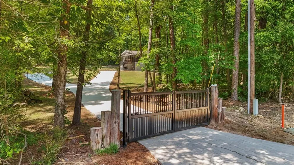 1194 Booger Hollow Road SW Lindale, GA 30147
