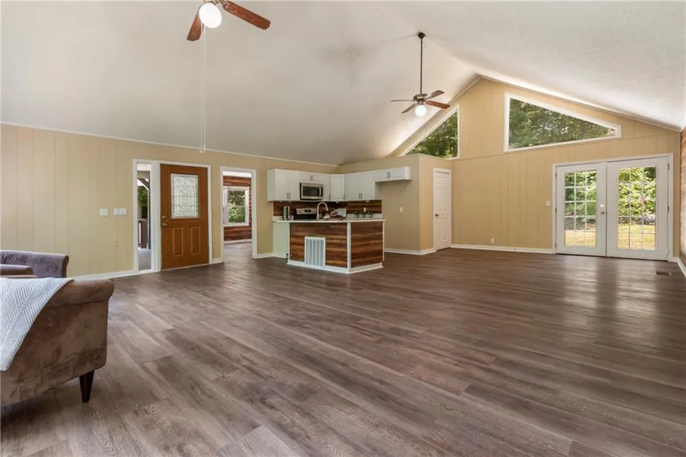 1194 Booger Hollow Road SW Lindale, GA 30147