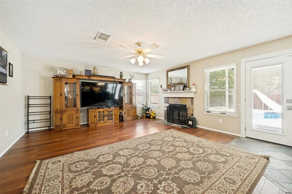 2902 Yukon Drive Corinth, TX 76210