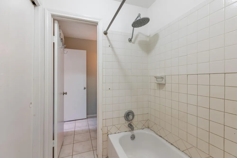 1919 Place Rebecca Lane #H16 Houston, TX 77090
