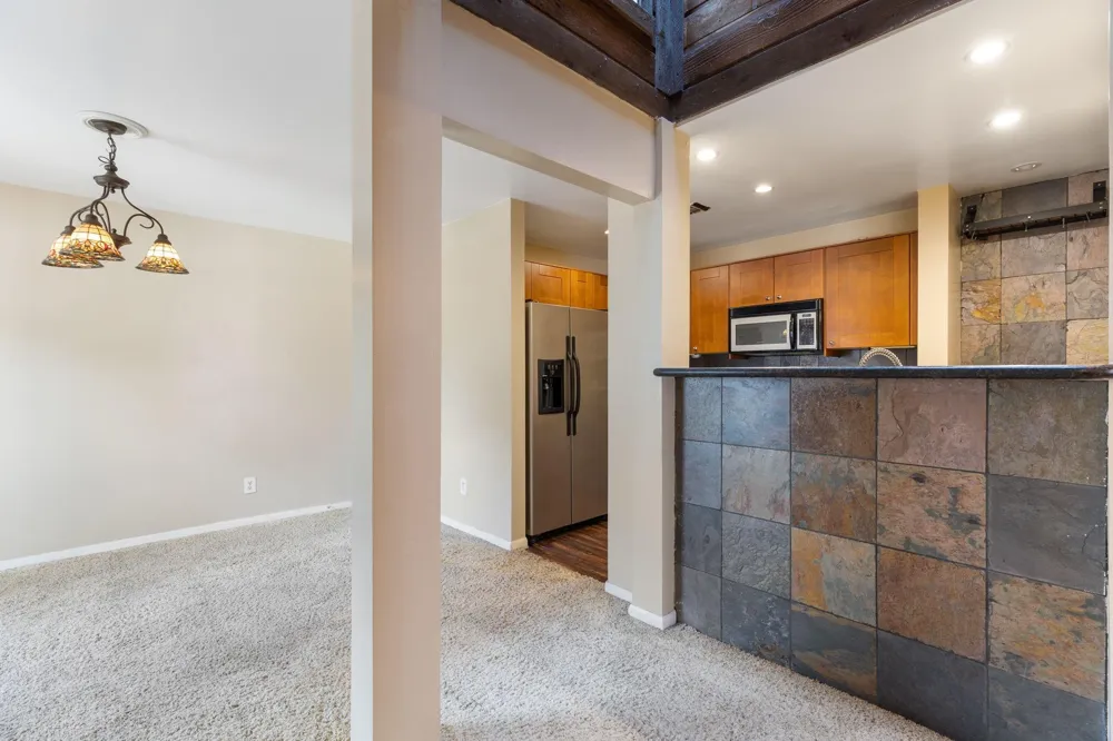 1919 Place Rebecca Lane #H16 Houston, TX 77090