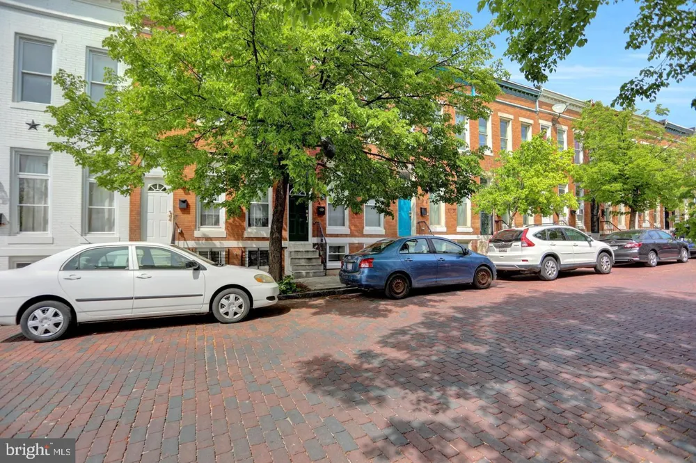 404 E LORRAINE AVENUE Baltimore, MD 21218