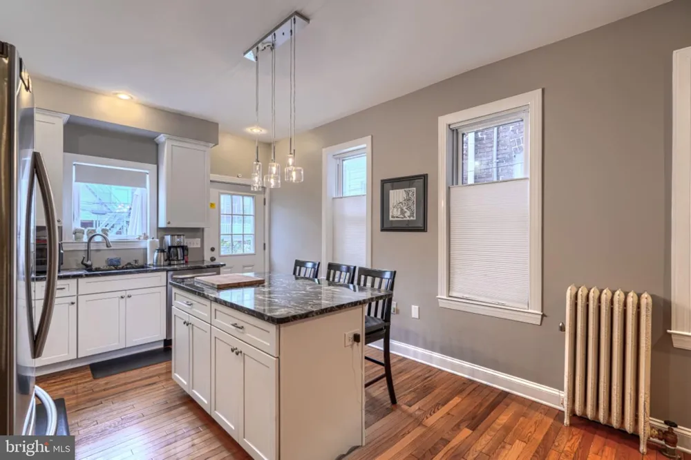 2710 CALVERT STREET Baltimore, MD 21218