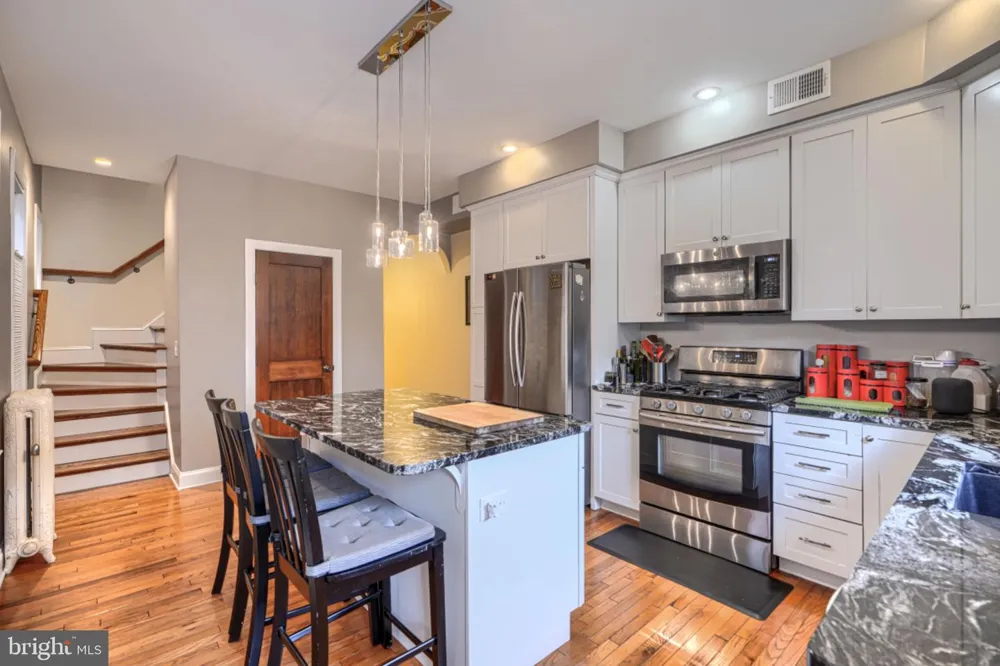 2710 CALVERT STREET Baltimore, MD 21218