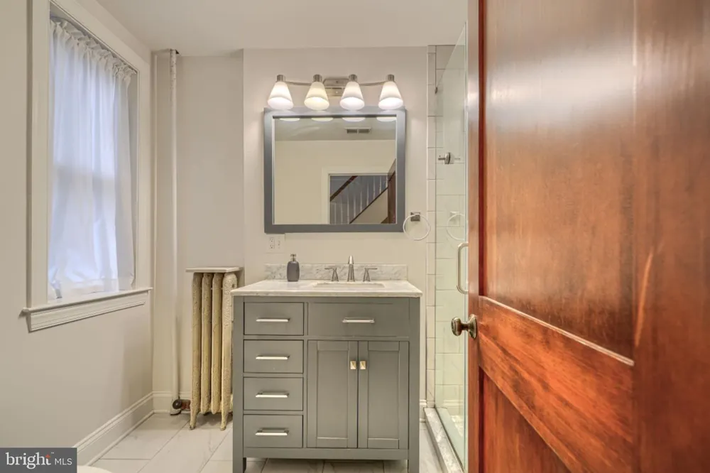 2710 CALVERT STREET Baltimore, MD 21218