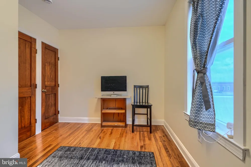 2710 CALVERT STREET Baltimore, MD 21218