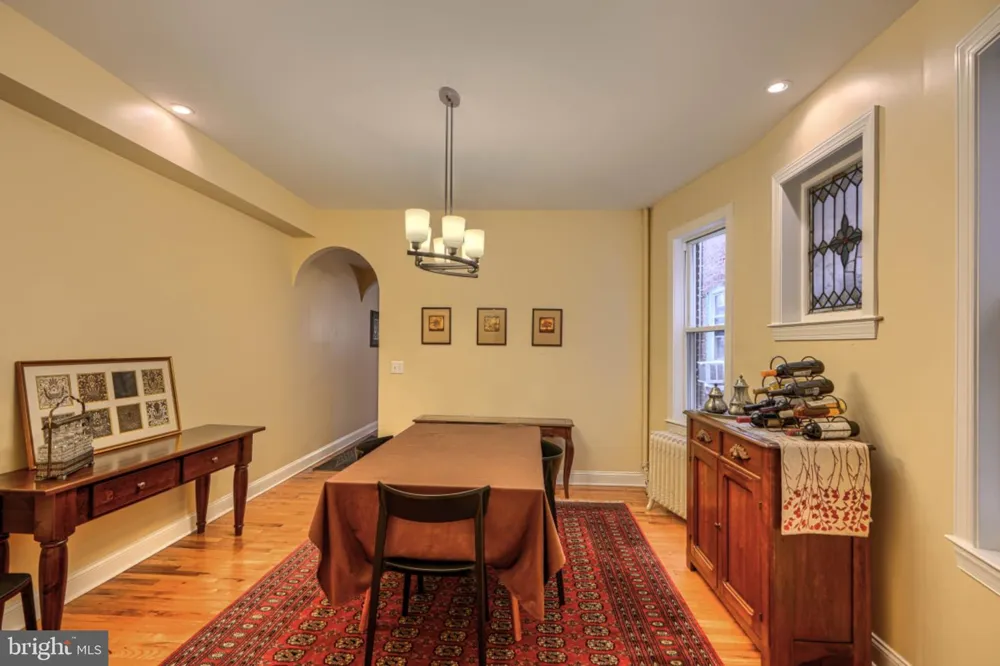 2710 CALVERT STREET Baltimore, MD 21218