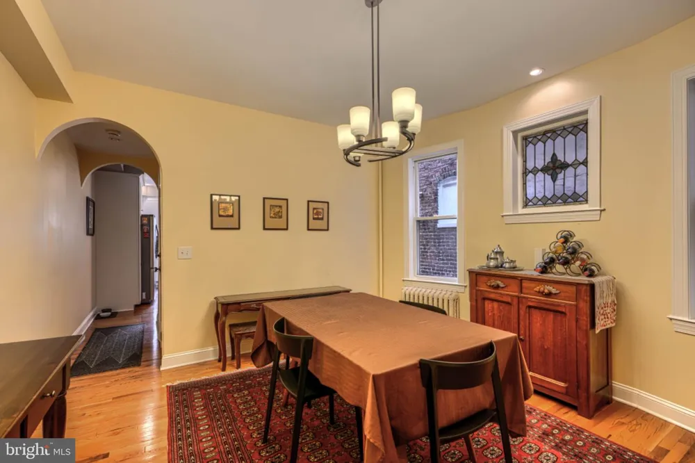 2710 CALVERT STREET Baltimore, MD 21218