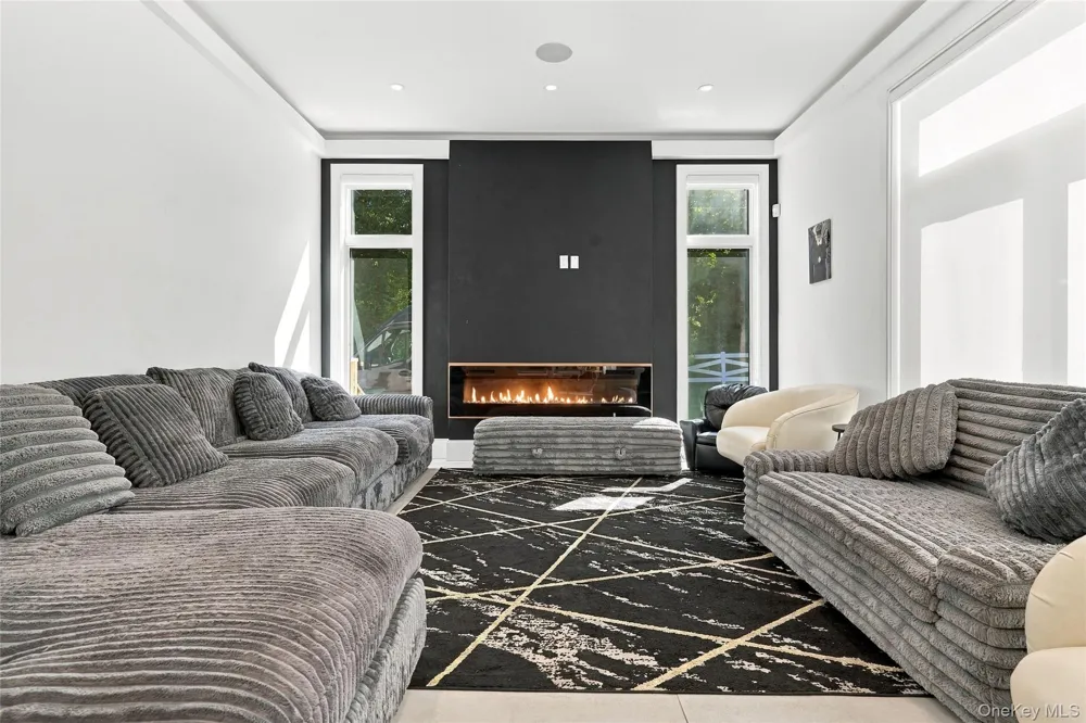 131 spook rock Road Suffern, NY 10901